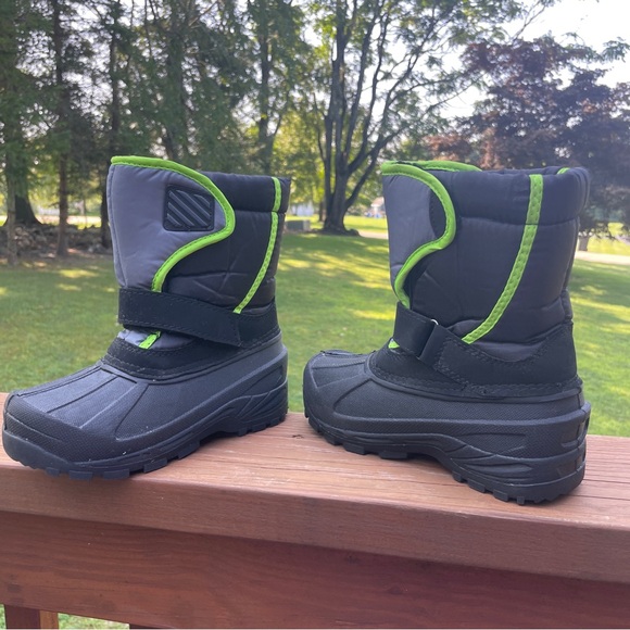 Black Snow Boots Velcro Adjustment Ankle and Top Gussets Size 13 - Picture 4 of 11